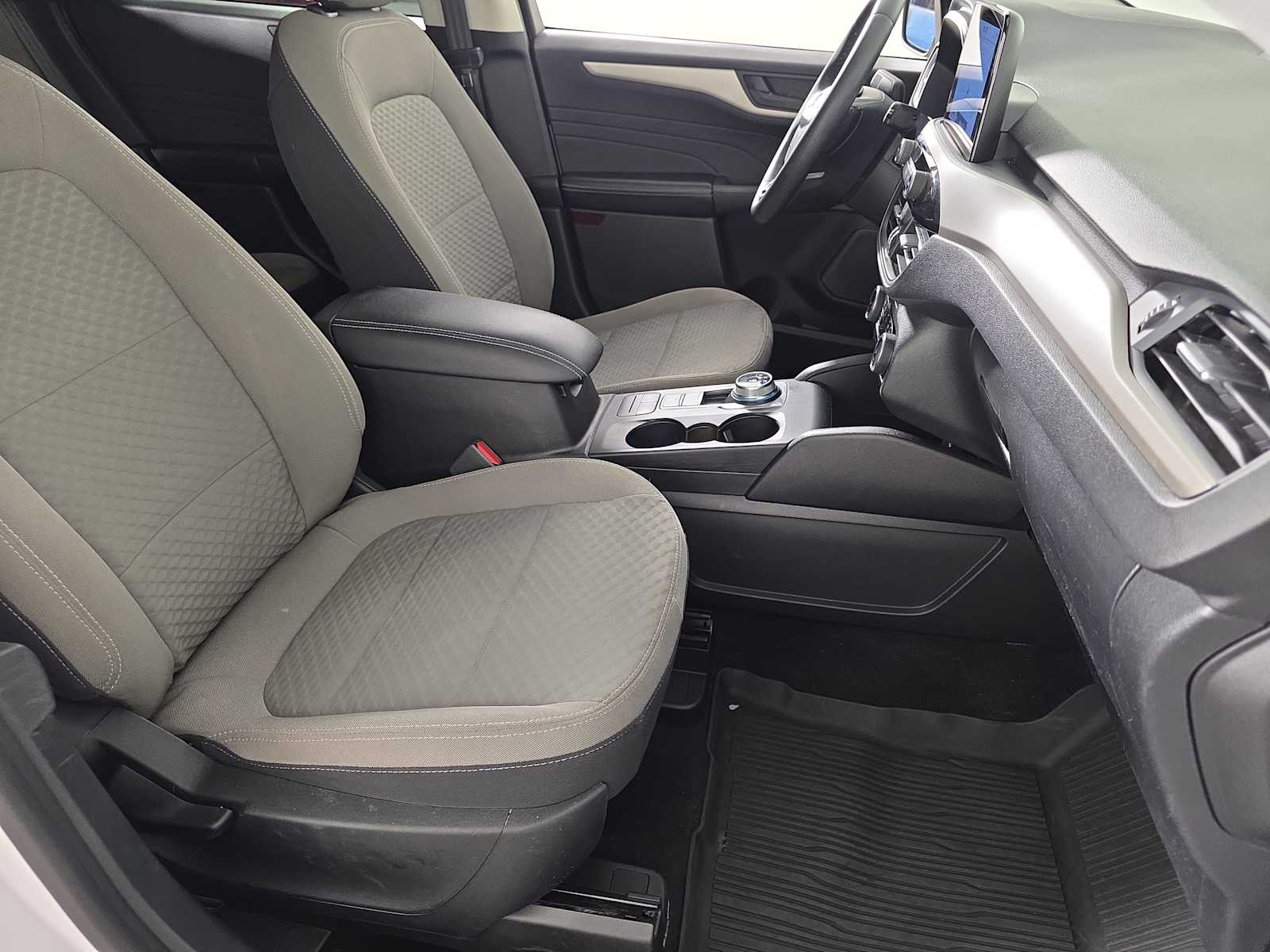 2022 Ford Escape SE photo 26