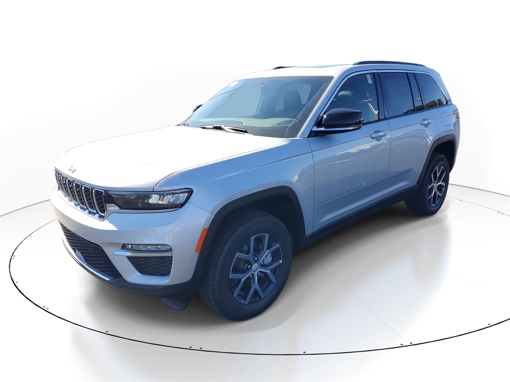 2025 Jeep Grand Cherokee Limited photo 2
