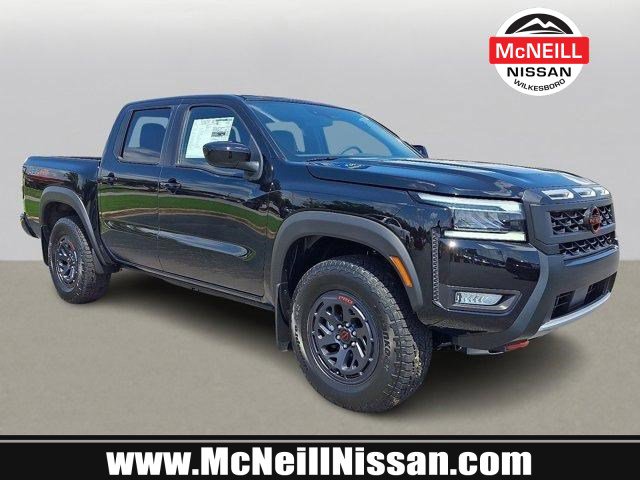 2025 Nissan Frontier PRO-4X's photo