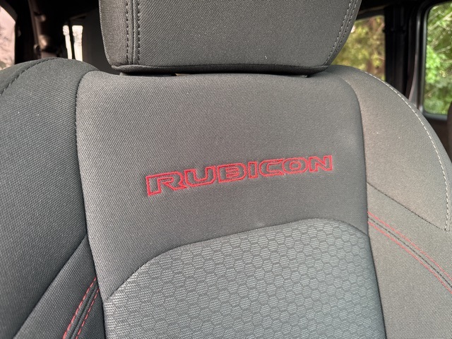 2022 Jeep Wrangler Unlimited Rubicon photo 14