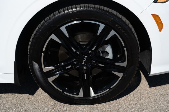2024 Kia K5 GT-Line photo 10
