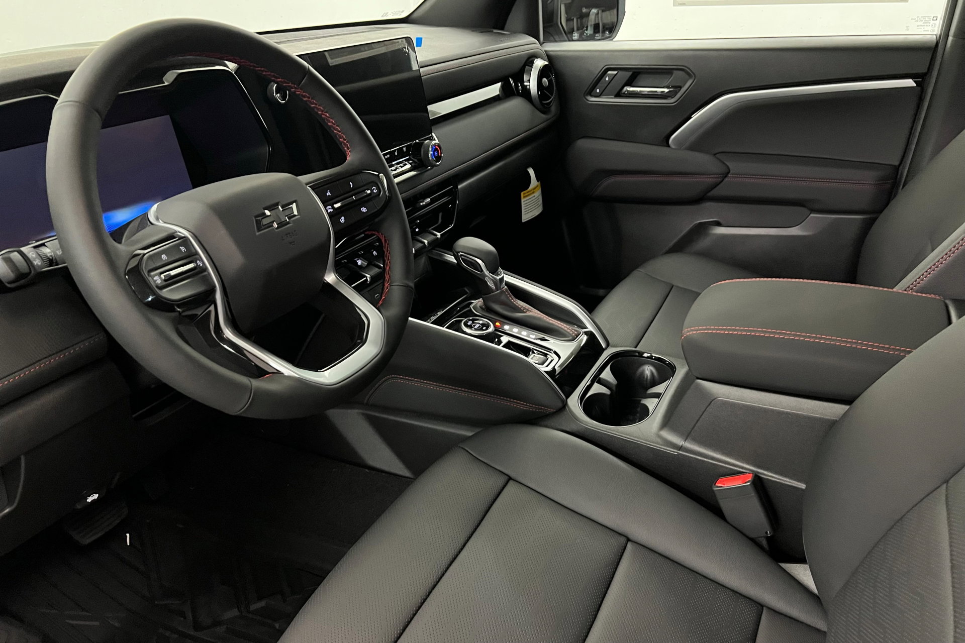 2026 Chevrolet Colorado Z71 photo 15