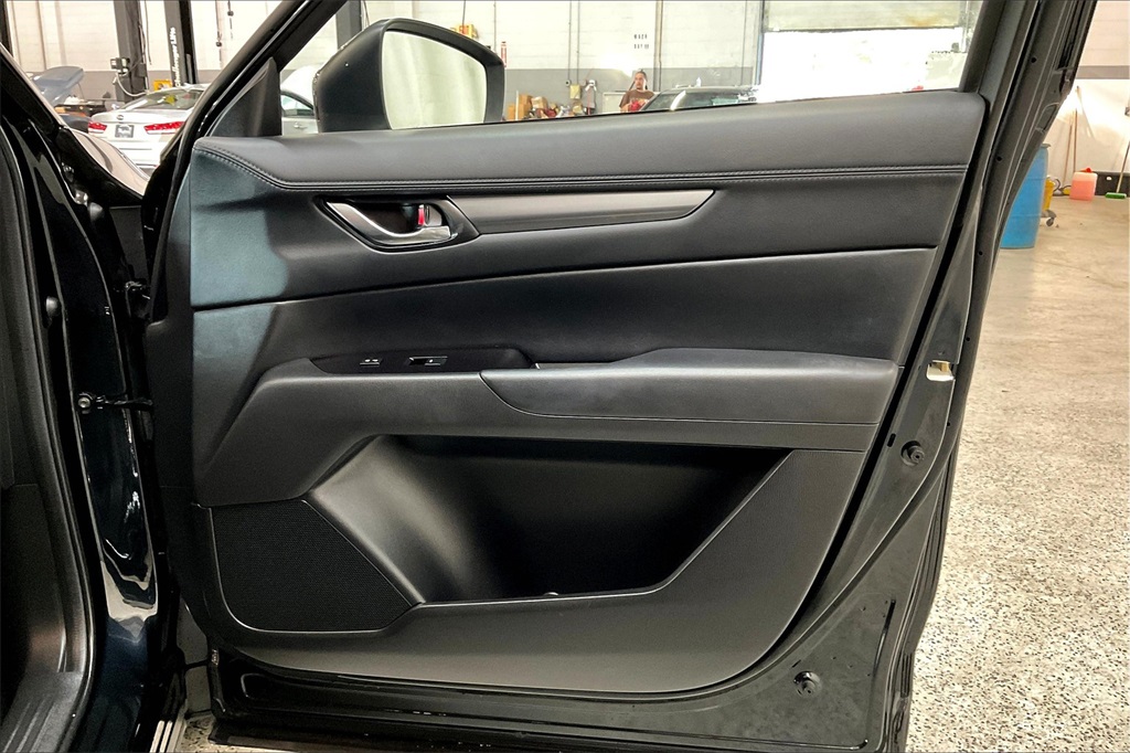 2022 Mazda CX-5 2.5 Select photo 20