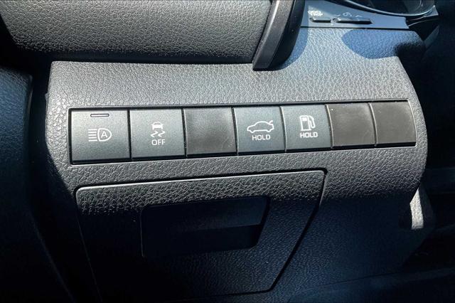 2023 Toyota Camry SE photo 34