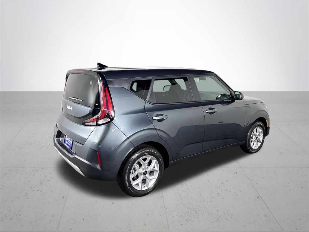 2025 Kia Soul LX S photo 4