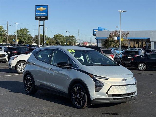 2023 Chevrolet Bolt EV 2LT photo 3