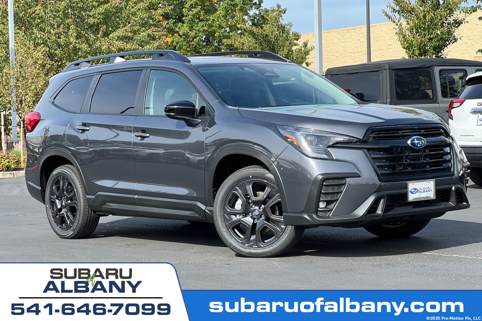 2025 Subaru Ascent Onyx Edition-Premium's photo