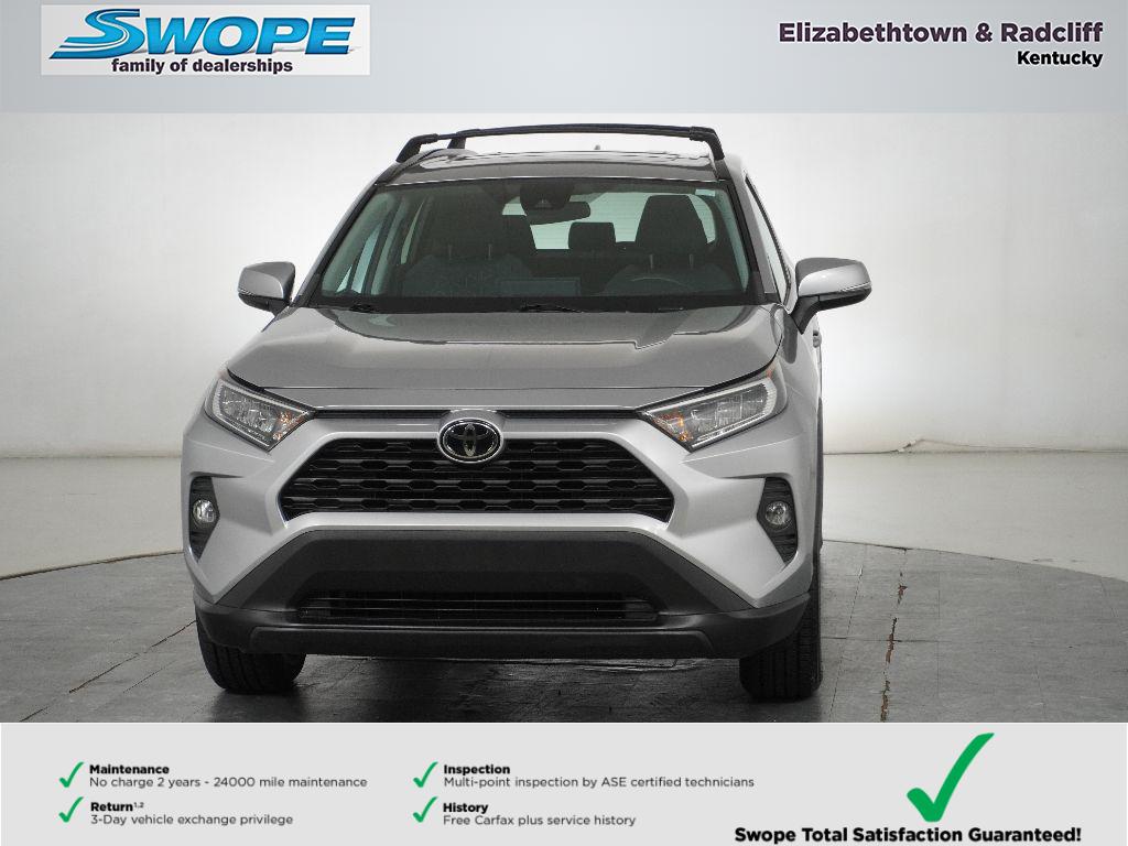 2021 Toyota RAV4 XLE photo 8