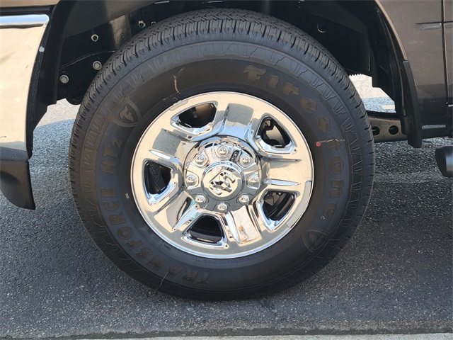 2025 Ram 2500 Tradesman photo 11