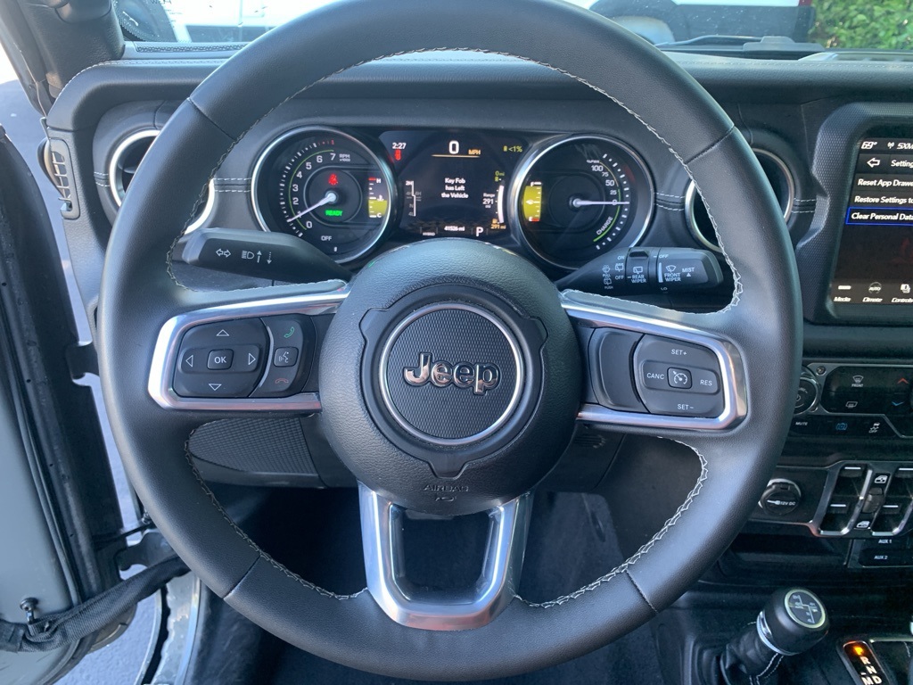 2023 Jeep Wrangler Sahara 4xe photo 9