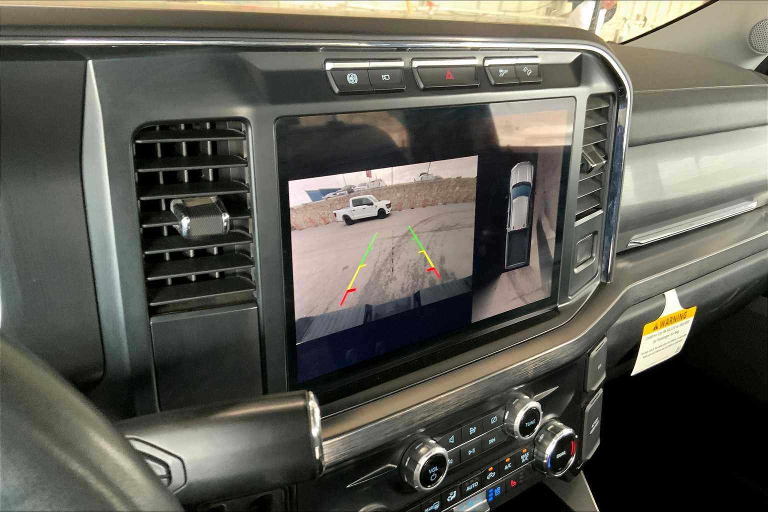 2024 Ford F-250 Lariat photo 23