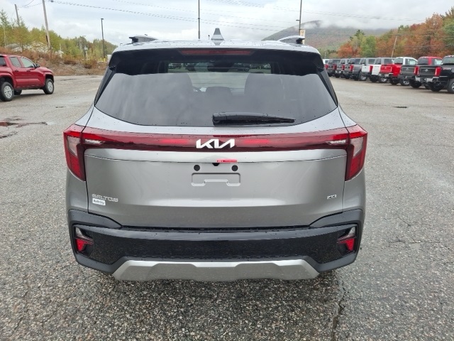 2026 Kia Seltos EX photo 4