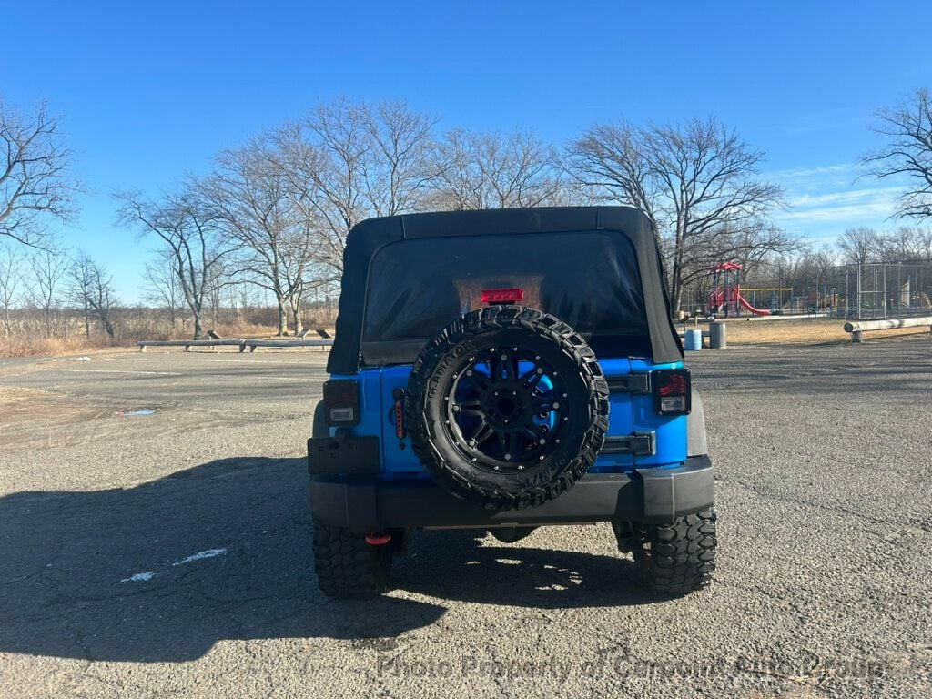 2016 Jeep Wrangler Unlimited photo 4