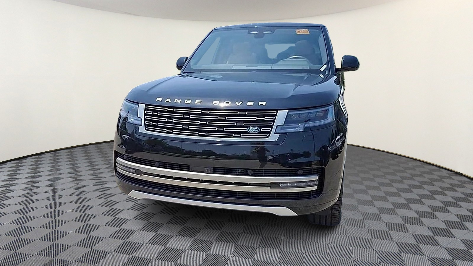 2025 Land Rover Range Rover SE photo 2