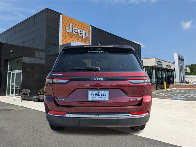 2025 Jeep Grand Cherokee Limited photo 4