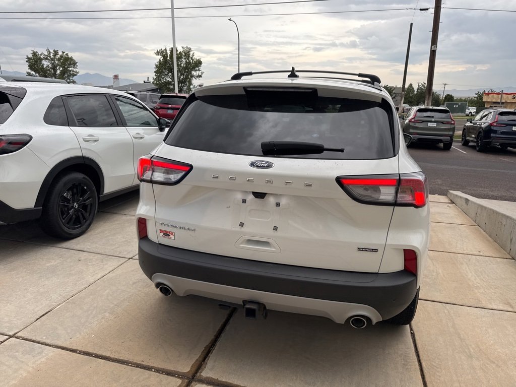2021 Ford Escape Titanium Hybrid photo 17