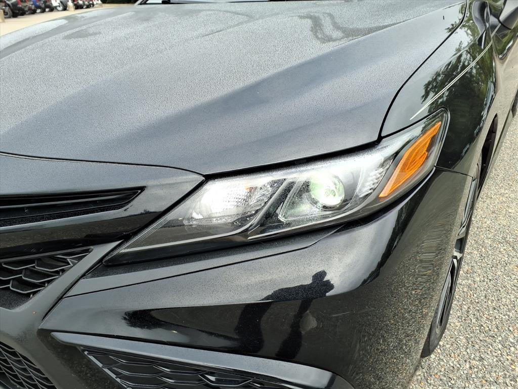 2023 Toyota Camry SE photo 4