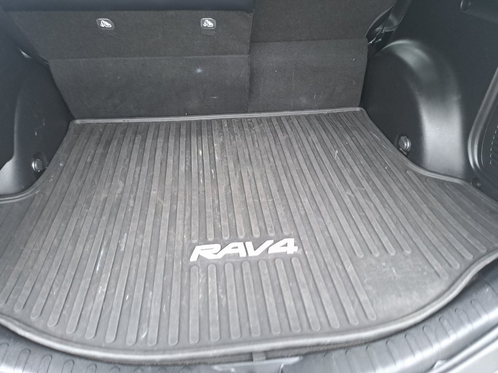 2014 Toyota RAV4 Limited photo 26