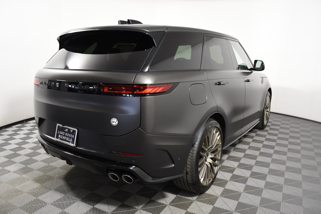 2025 Land Rover Range Rover Sport photo 6