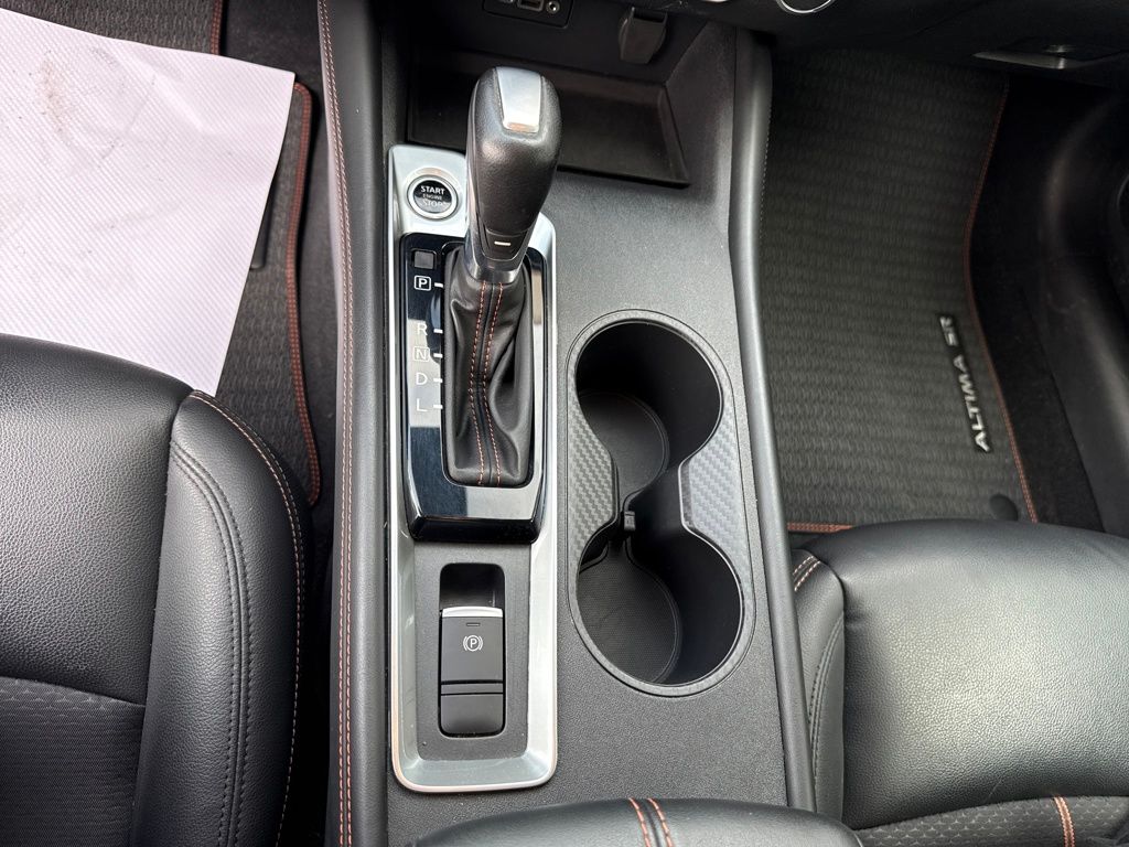 2021 Nissan Altima 2.5 SR photo 19