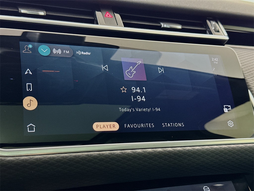 2023 Land Rover Range Rover Velar S photo 26