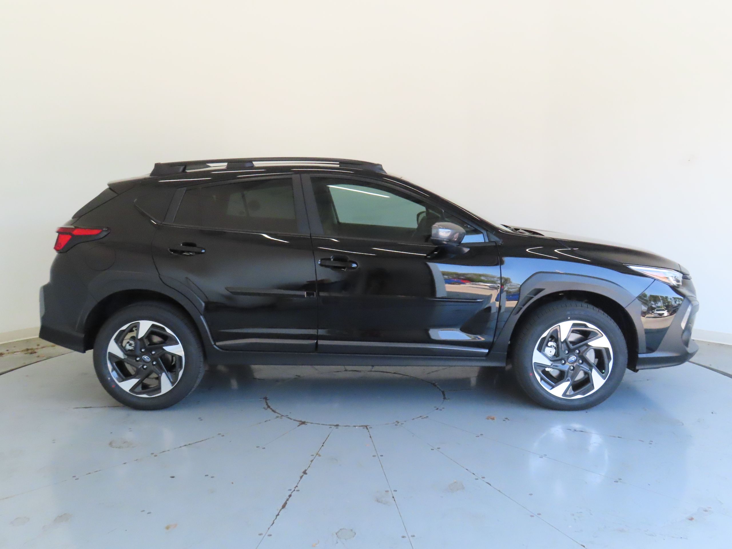 2025 Subaru Crosstrek Limited photo 2