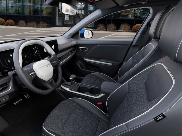 2025 Kia K4 GT-Line photo 15