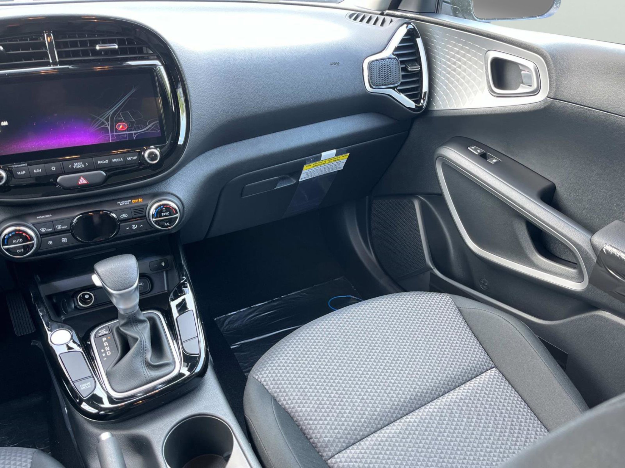 2025 Kia Soul S photo 12