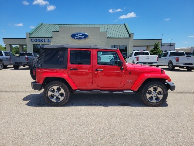 2018 Jeep Wrangler Unlimited Sahara photo 16