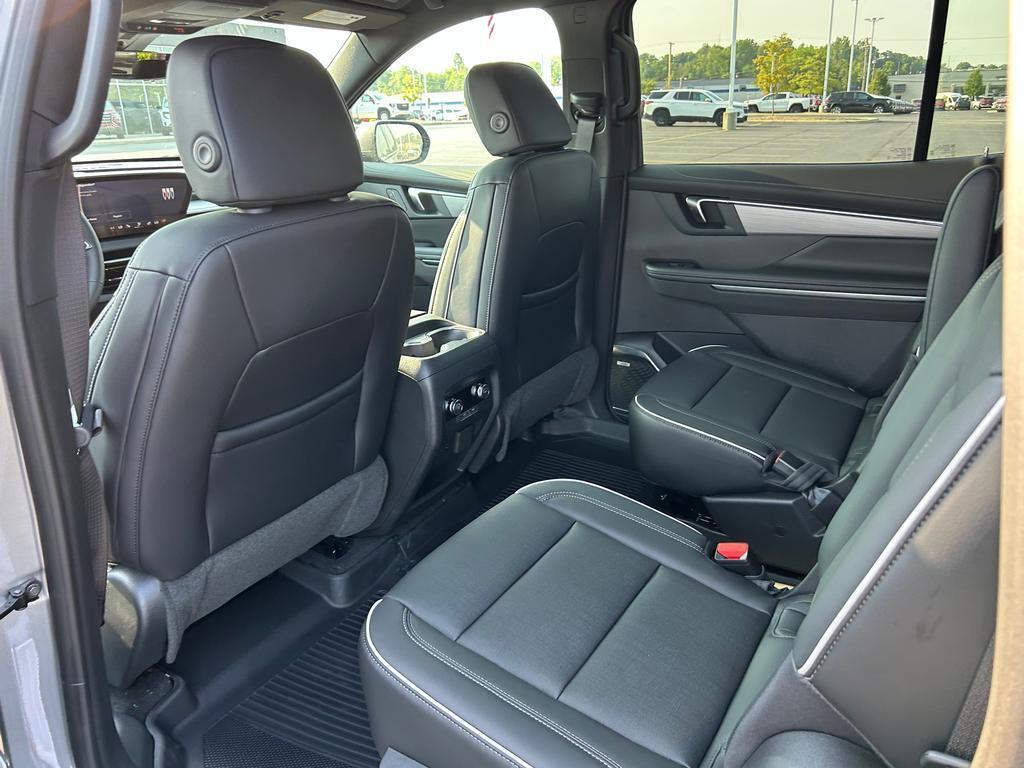 2026 Buick Enclave Preferred photo 8