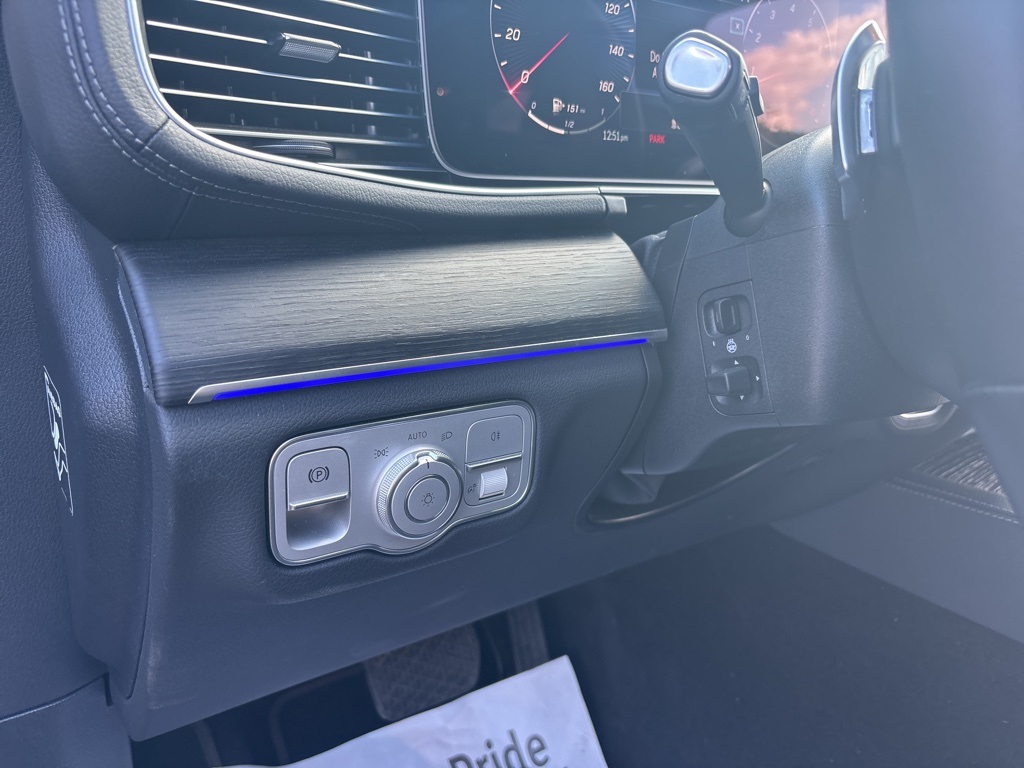 2025 Mercedes Benz GLS 450 4MATIC photo 21