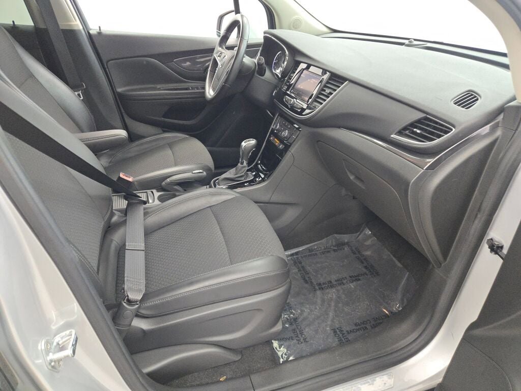 2022 Buick Encore Preferred photo 6