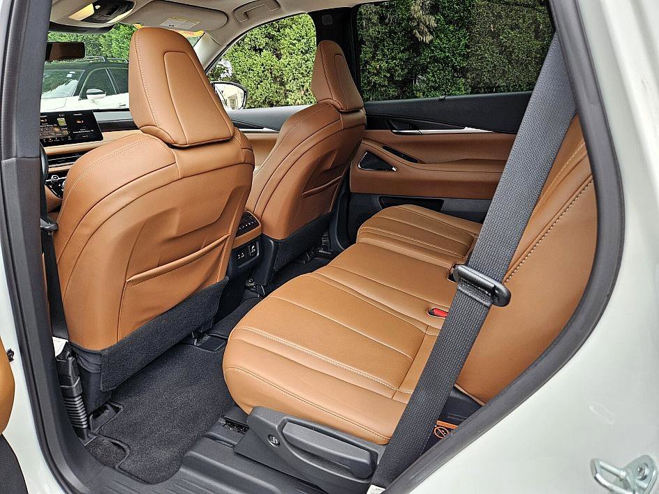 2023 Infiniti QX60 Sensory photo 8