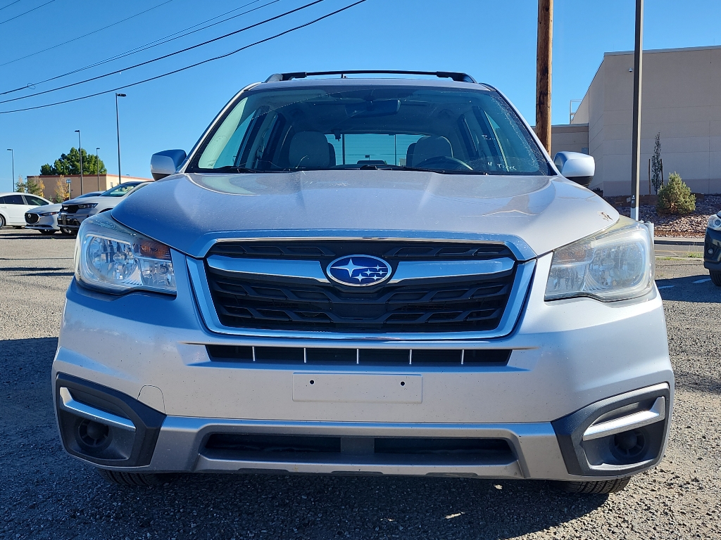2017 Subaru Forester Premium photo 2