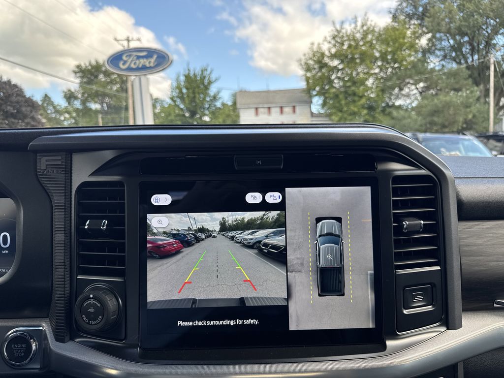 2025 Ford F-150 Lariat photo 31