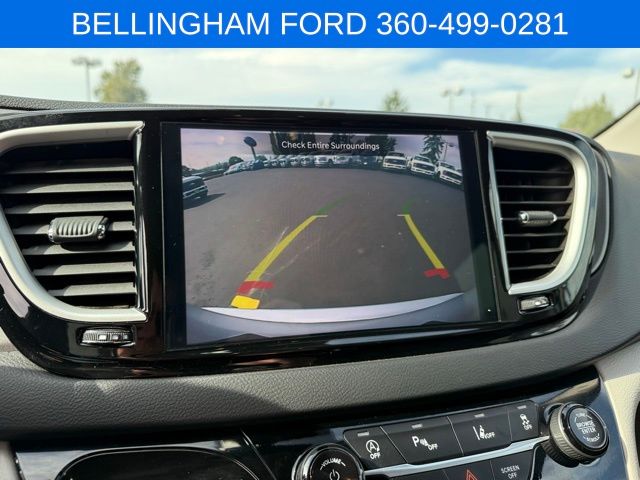 2024 Chrysler Pacifica Touring L photo 29