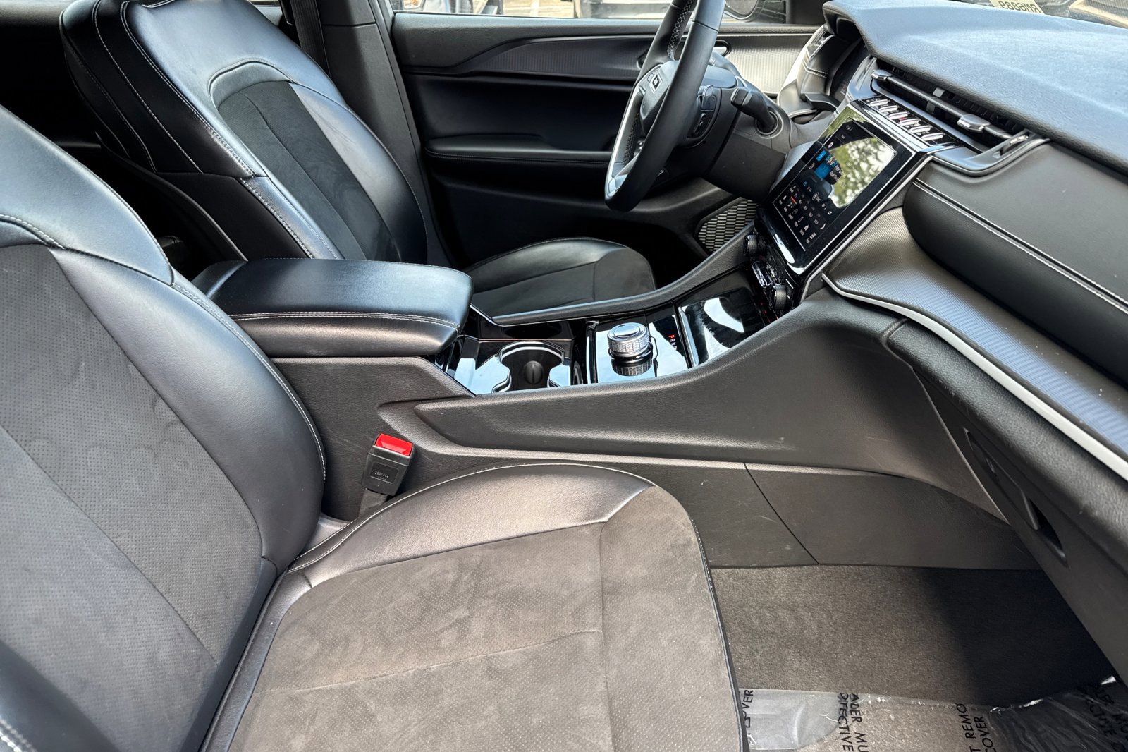 2023 Jeep Grand Cherokee Altitude photo 15