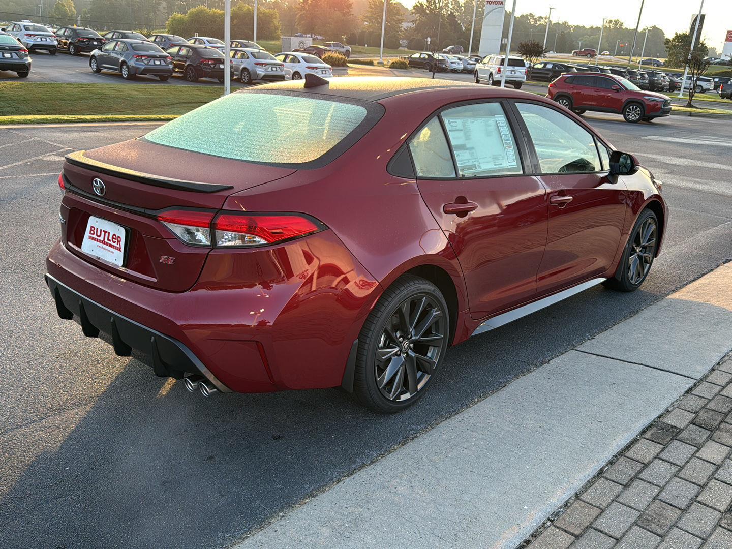2026 Toyota Corolla SE photo 4