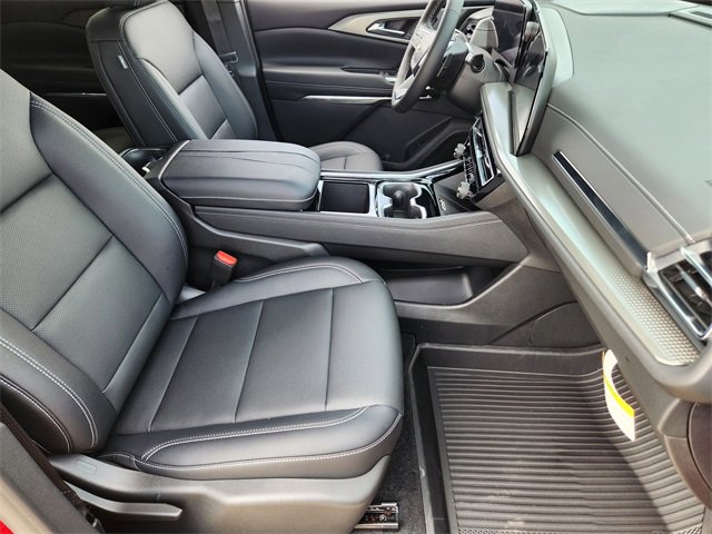 2026 Chevrolet Traverse photo 10