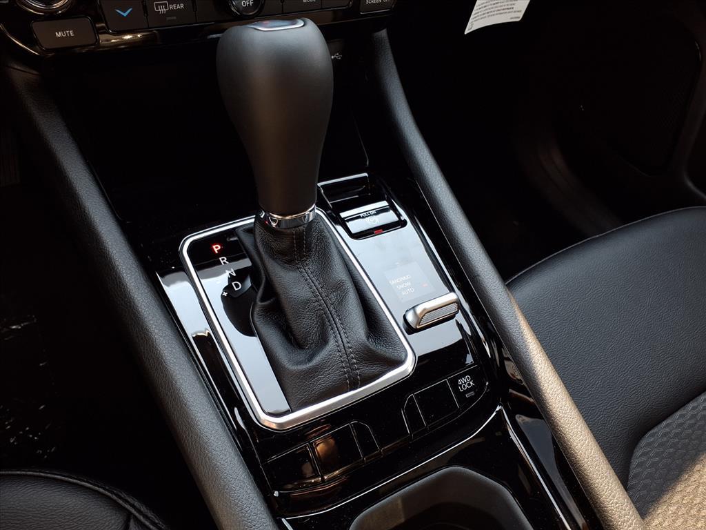 2026 Jeep Compass Latitude Altitude photo 10