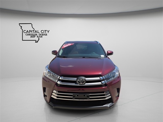 2017 Toyota Highlander Limited photo 2