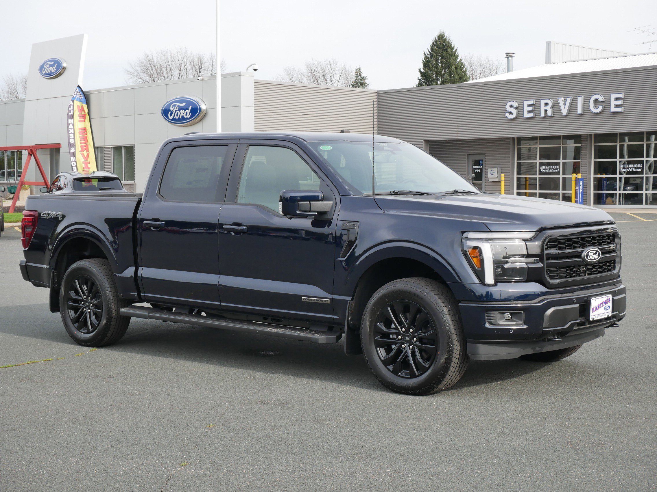 2025 Ford F-150 Lariat photo 3