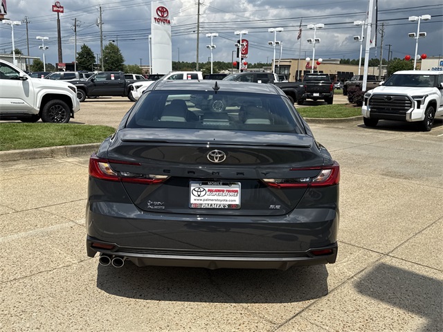2025 Toyota Camry SE photo 3