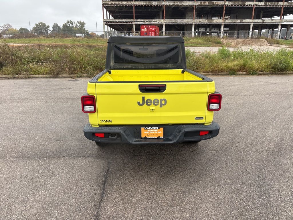 2023 Jeep Gladiator Overland photo 4