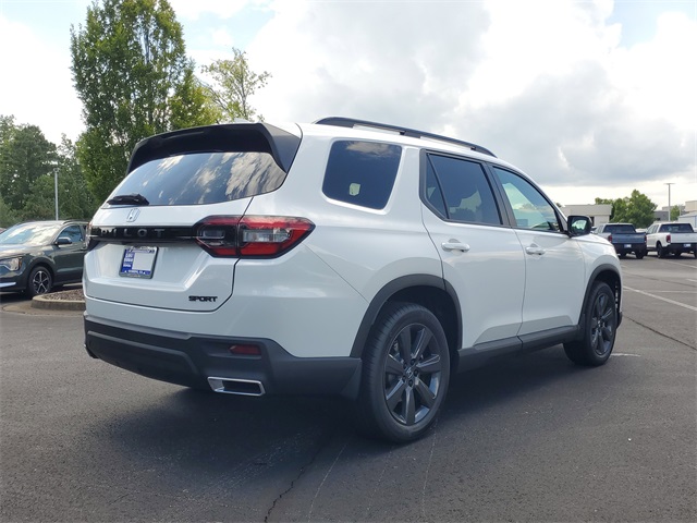 2025 Honda Pilot Sport photo 3