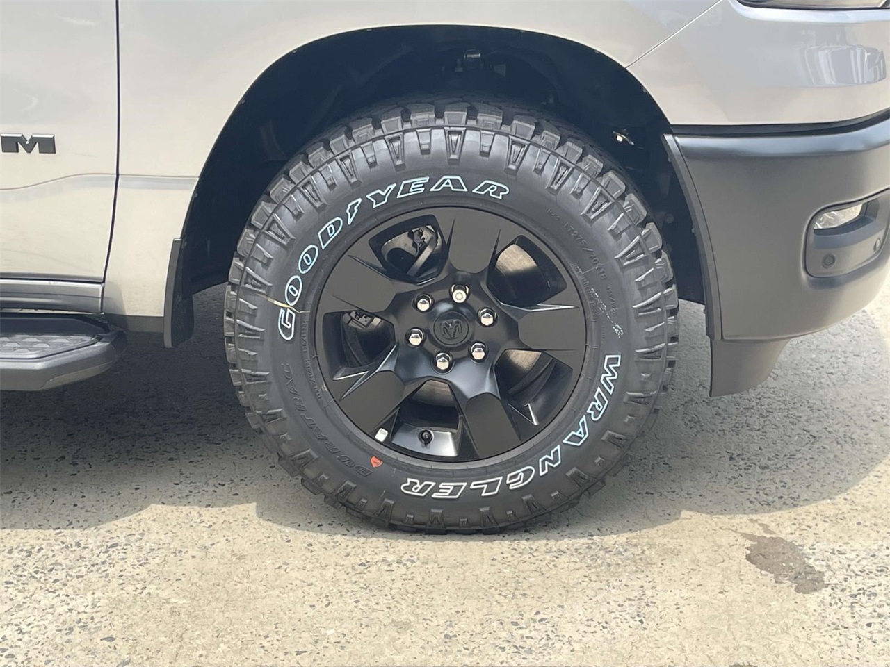 2025 Ram 1500 Warlock photo 28