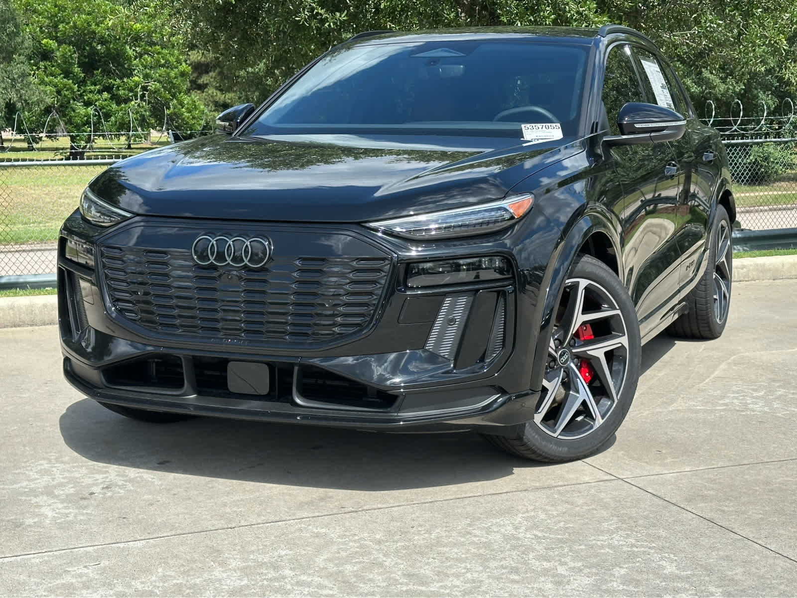 2025 Audi SQ6 e-tron Premium Plus