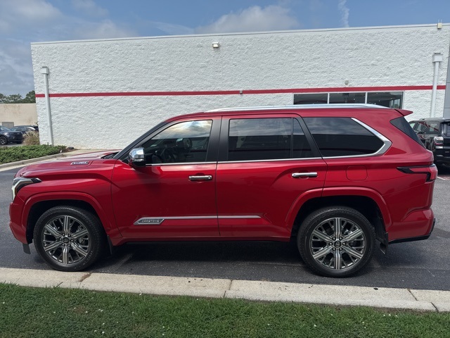 2025 Toyota Sequoia Capstone photo 4
