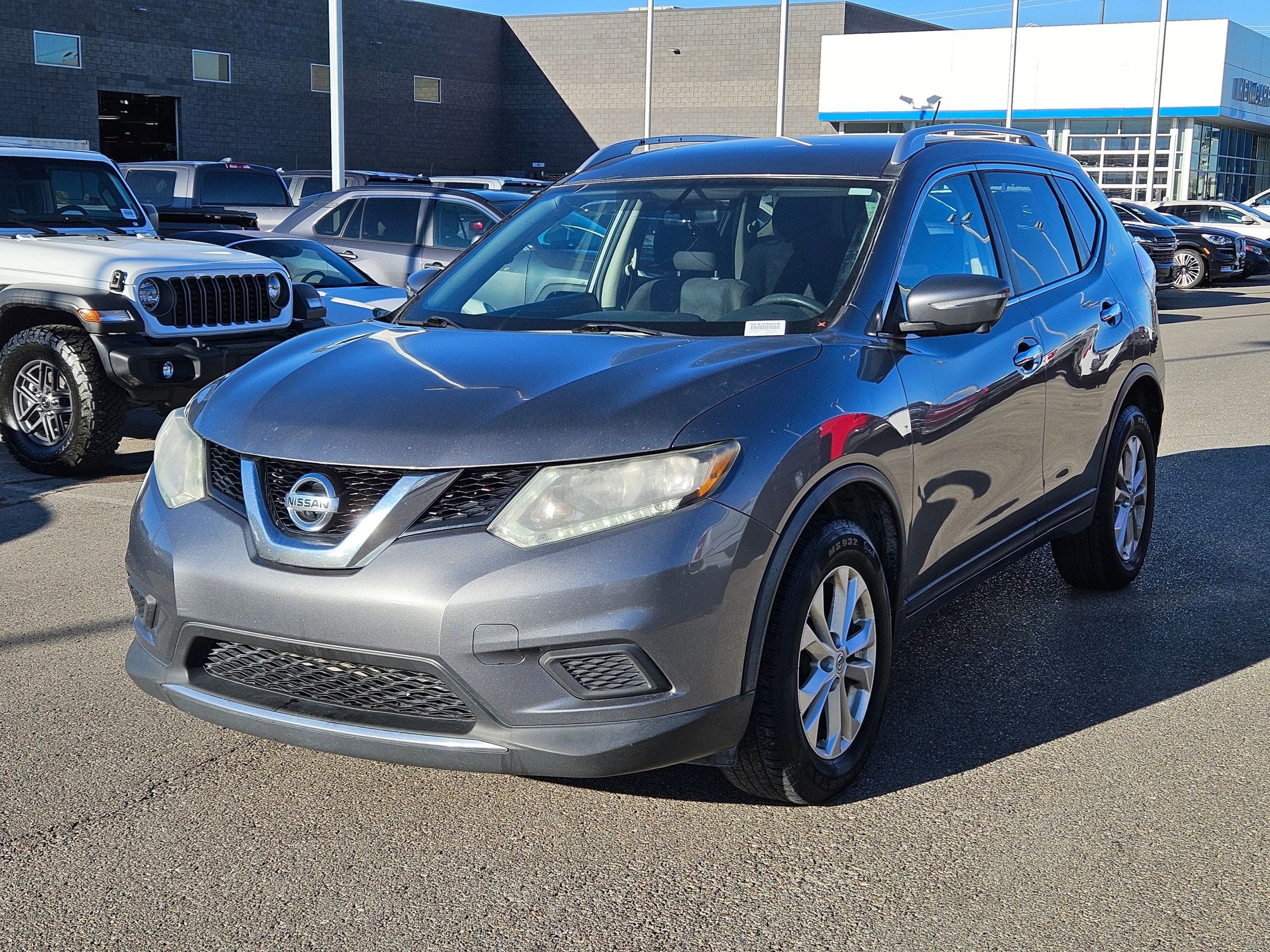 2015 Nissan Rogue SV photo 6