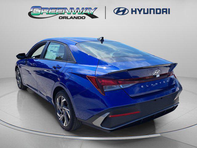 2025 Hyundai Elantra SEL Sport photo 3